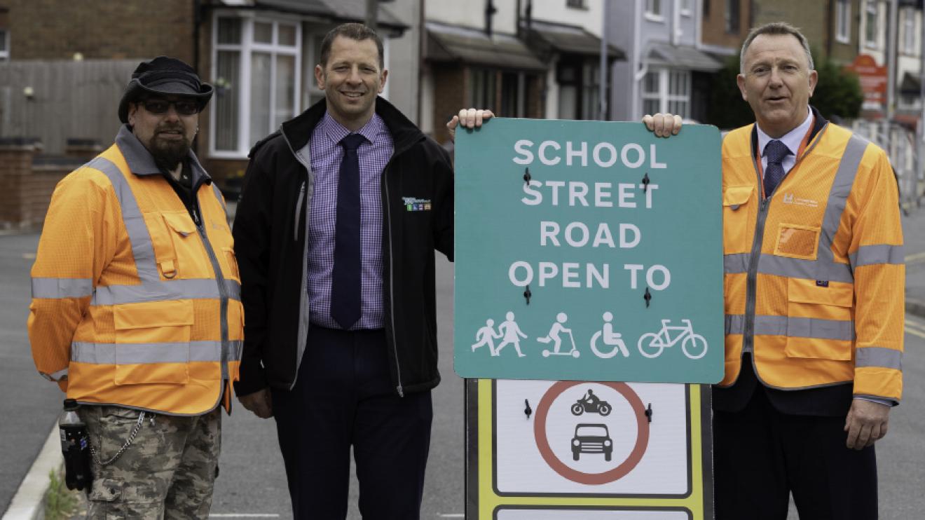 Peter Hardy, Lee Quincey and Richard Dax at the School Streets scheme at Belvoirdale Primary, Coalville