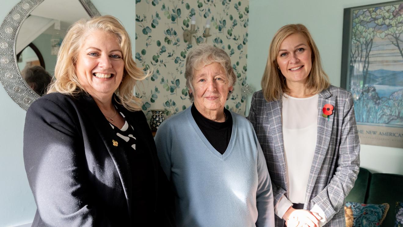 (l-r) Deborah Taylor with Beryl Lane, whose house is now warmer, thanks to Leicestershire County Council and Age UK support, and Kat Coggan, from Age UK Age UK warm homes pensioners HSF